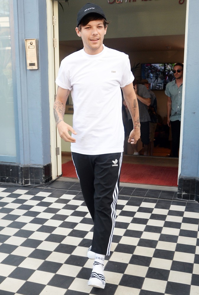 Louis Tomlinson;One Direction;<br>Louis Tomlinson Leaves Sarm Studios