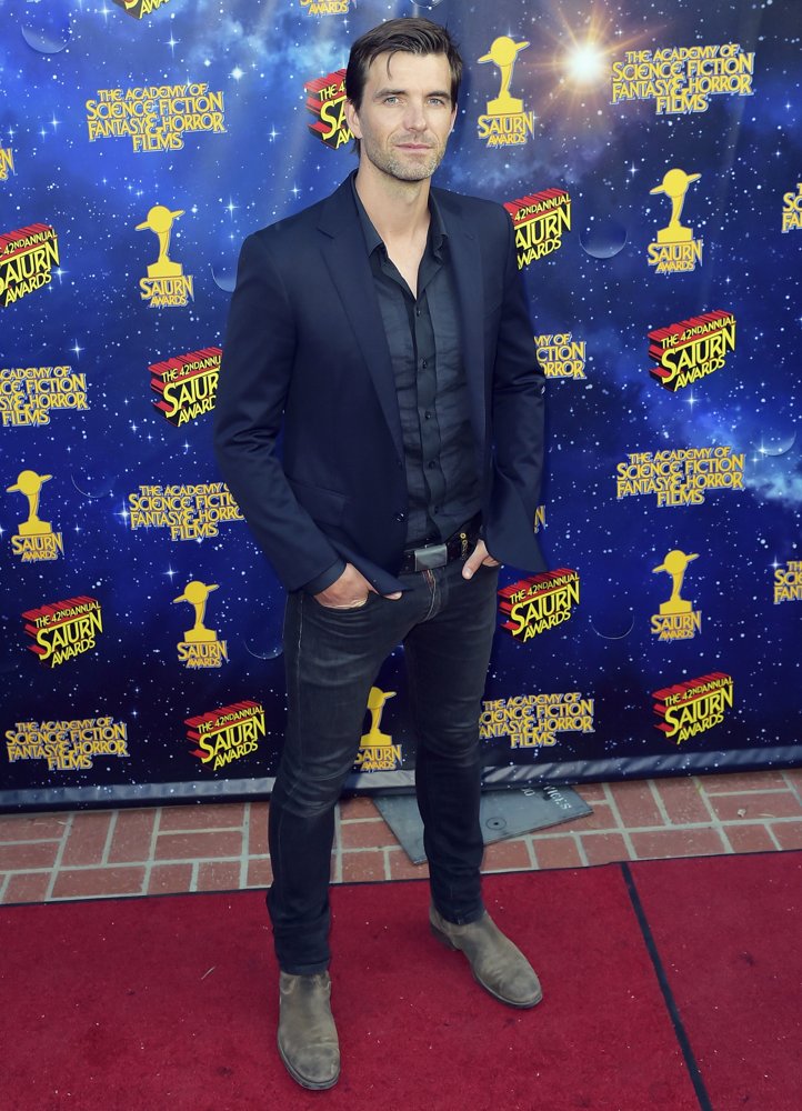 Lucas Bryant;<br>Saturn Awards 2016 - Arrivals
