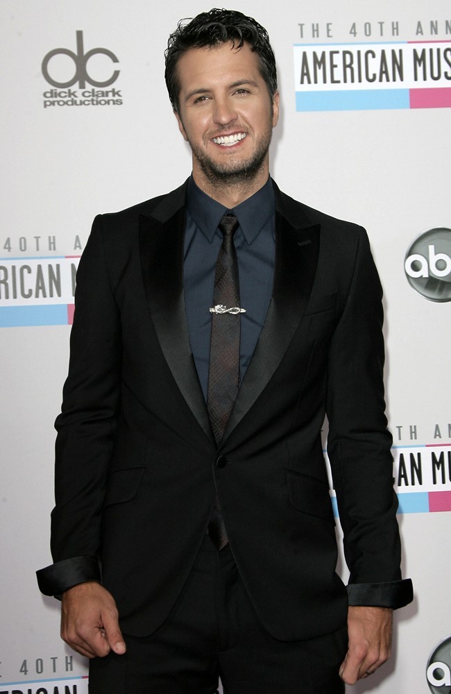 Luke Bryan;<br>The 40th Anniversary American Music Awards - Arrivals