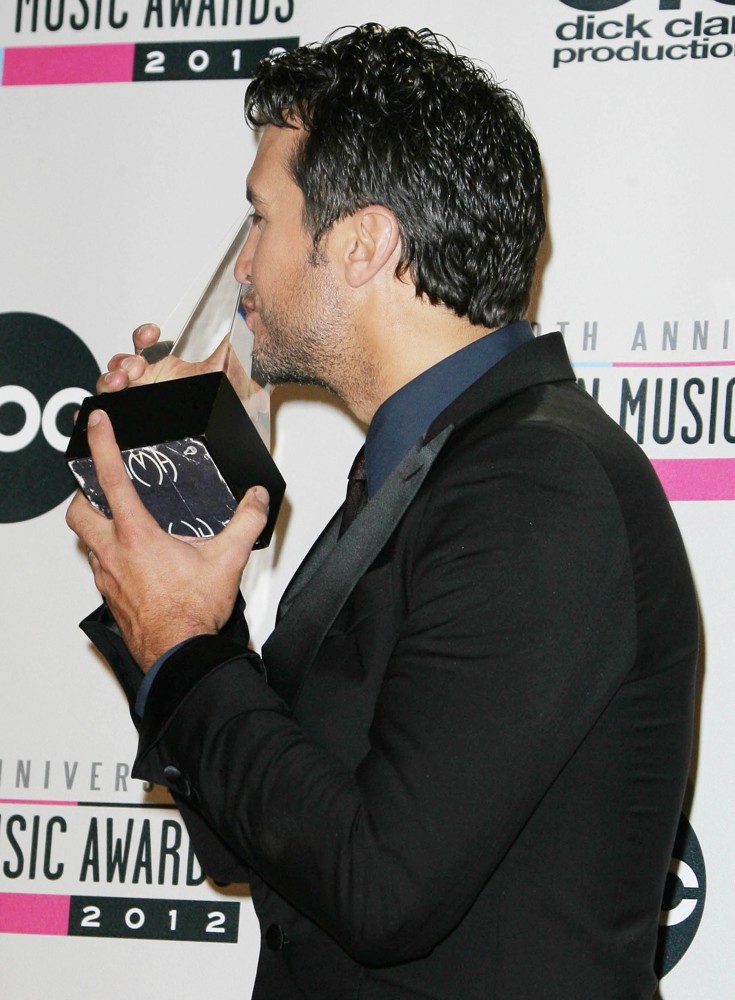 Luke Bryan;<br>The 40th Anniversary American Music Awards - Press Room