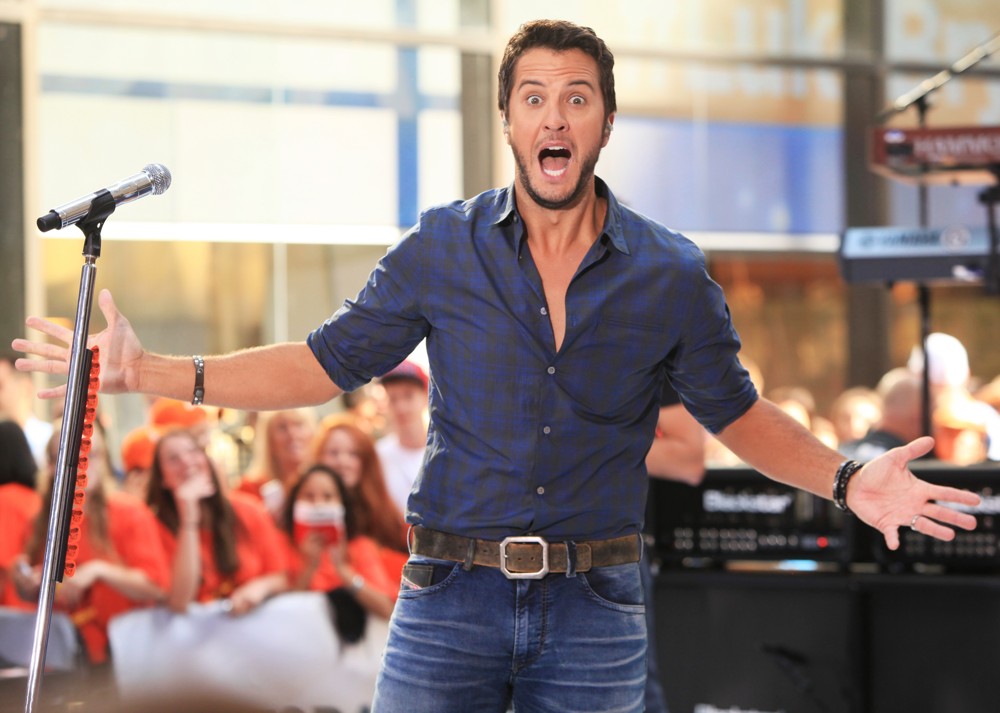 luke bryan Picture 117 Luke Bryan Performs on The Toady Show as Part