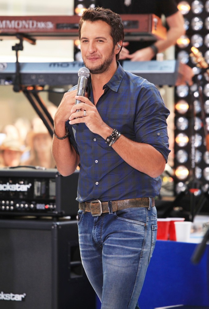 Luke Bryan Picture 112 Luke Bryan Performs on The Toady Show as Part