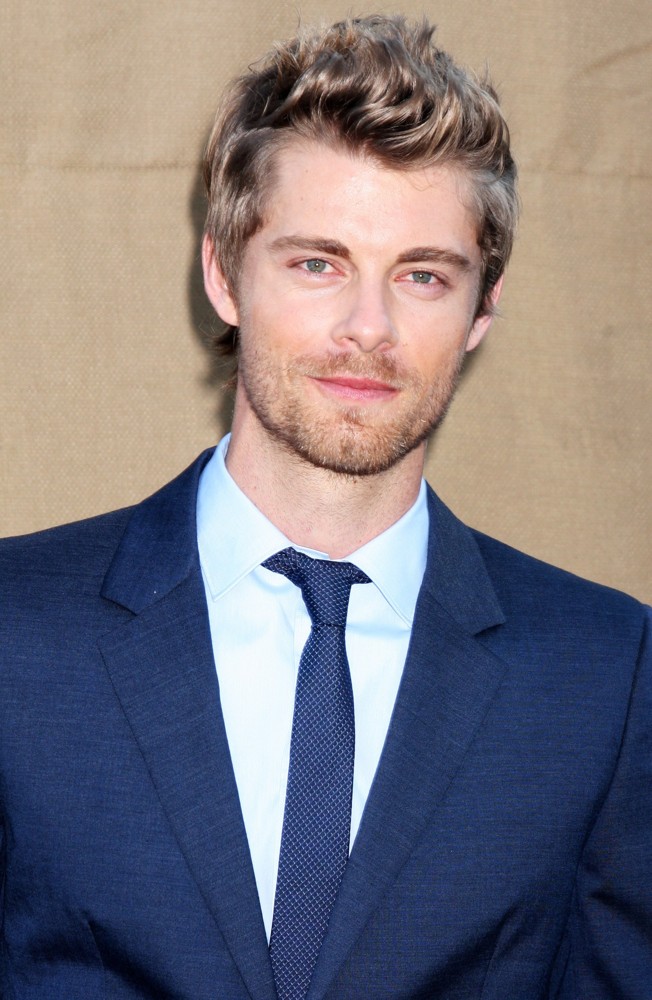 Luke Mitchell Pictures, Latest News, Videos.