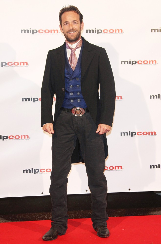 Luke Perry;<br>2010 MIPCOM Opening Night - Arrivals