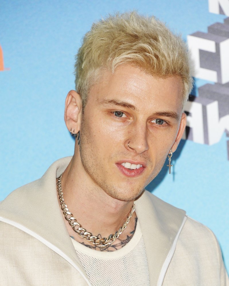 Machine Gun Kelly Hairstyle - Haircuts you'll be asking for in 2020