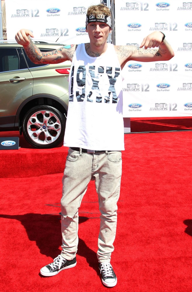 Was R Kelly At The Bet Awards R. Kelly Picture 1 - The BET Awards 2012 - Arrivals