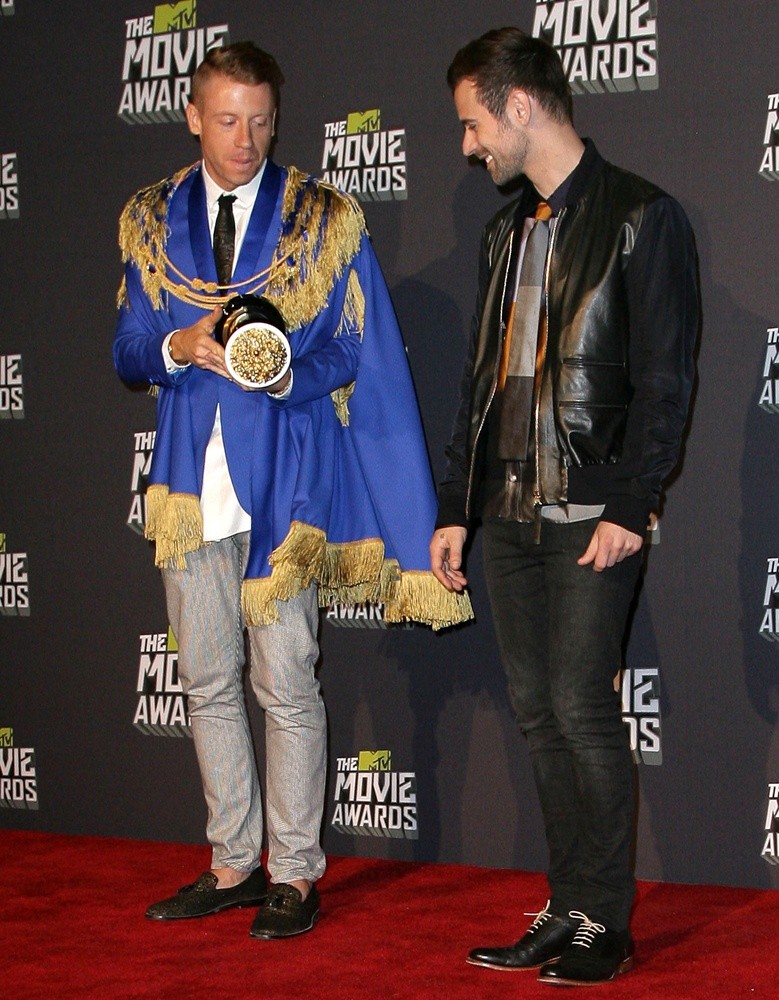 Macklemore;Ryan Lewis;<br>2013 MTV Movie Awards - Press Room