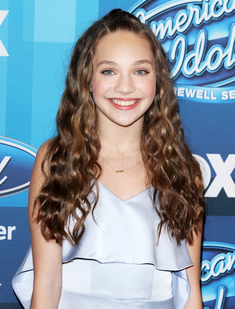 Maddie Ziegler Picture 1 - American Idol Finale for The Farewell Season