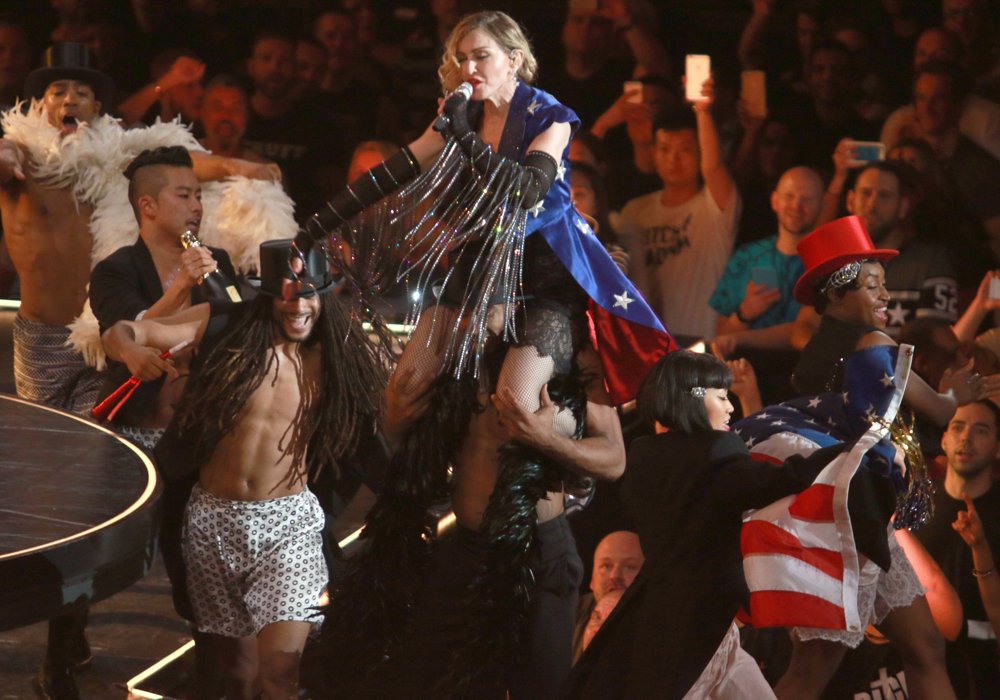 Madonna Picture 1 - Madonna Performs Live During Her Rebel Heart Tour