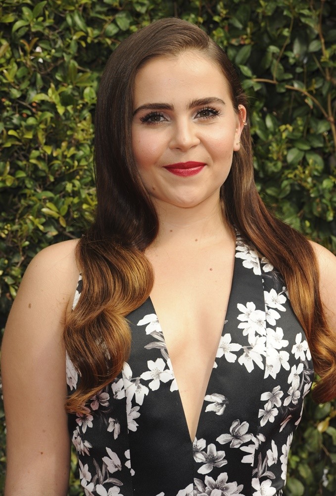 Mae Whitman Pictures, Latest News, Videos.