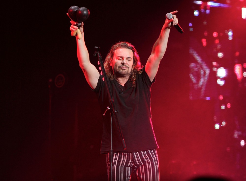 Mana;<br>Mana Performing Live During Their Drama y Luz Tour