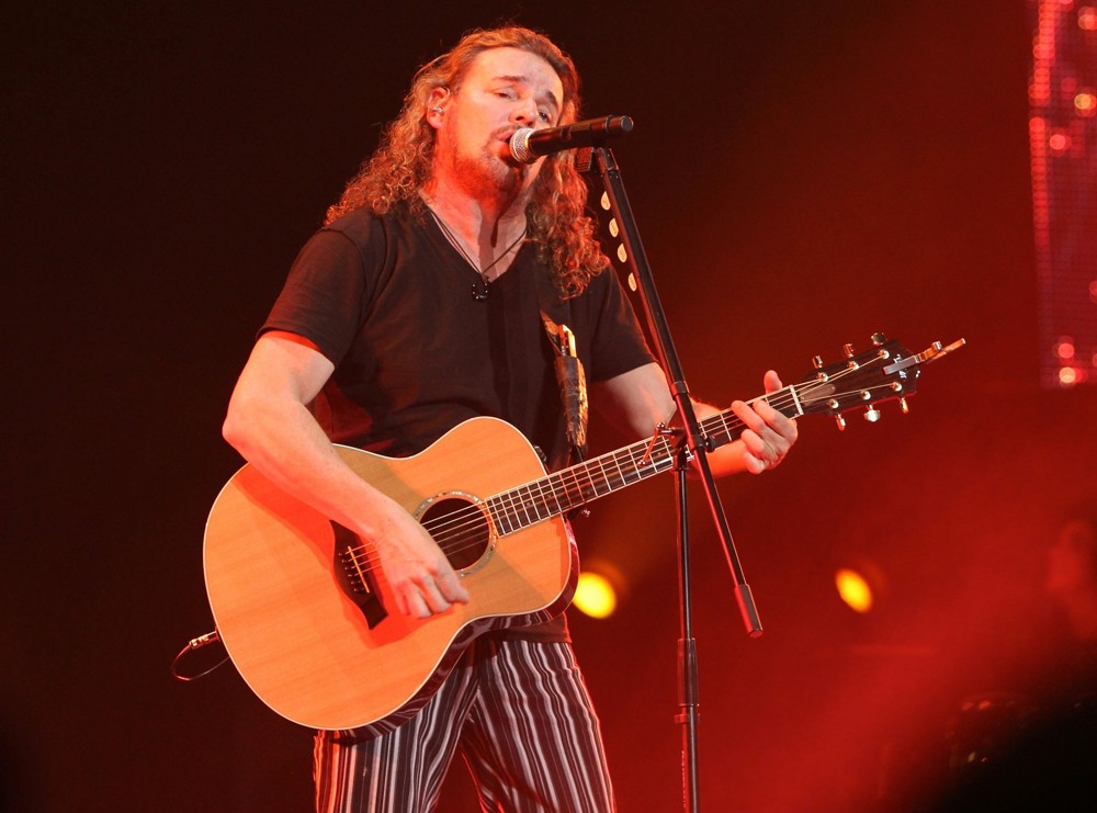 Mana;<br>Mana Performing Live During Their Drama y Luz Tour