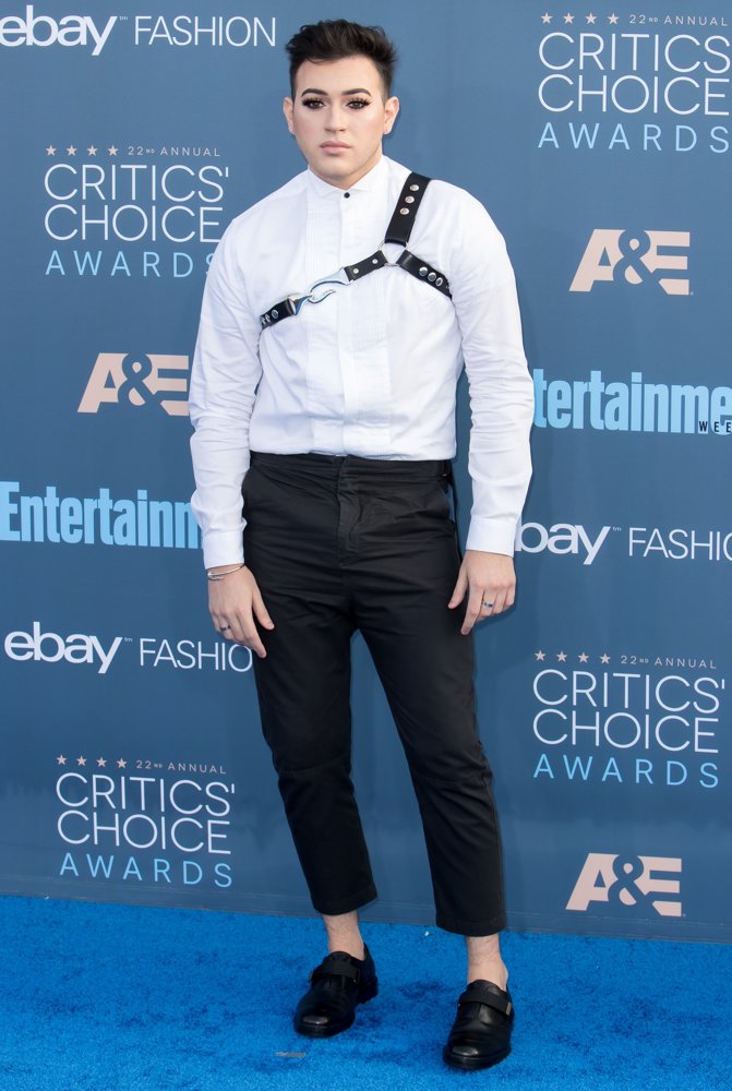 Manny Gutierrez;<br>The 22nd Annual Critics' Choice Awards - Arrivals