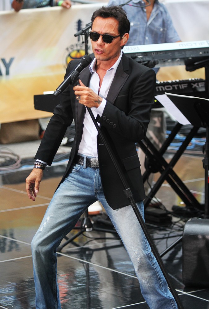 Marc Anthony Picture 147 Marc Anthony Performs Live as Part of The
