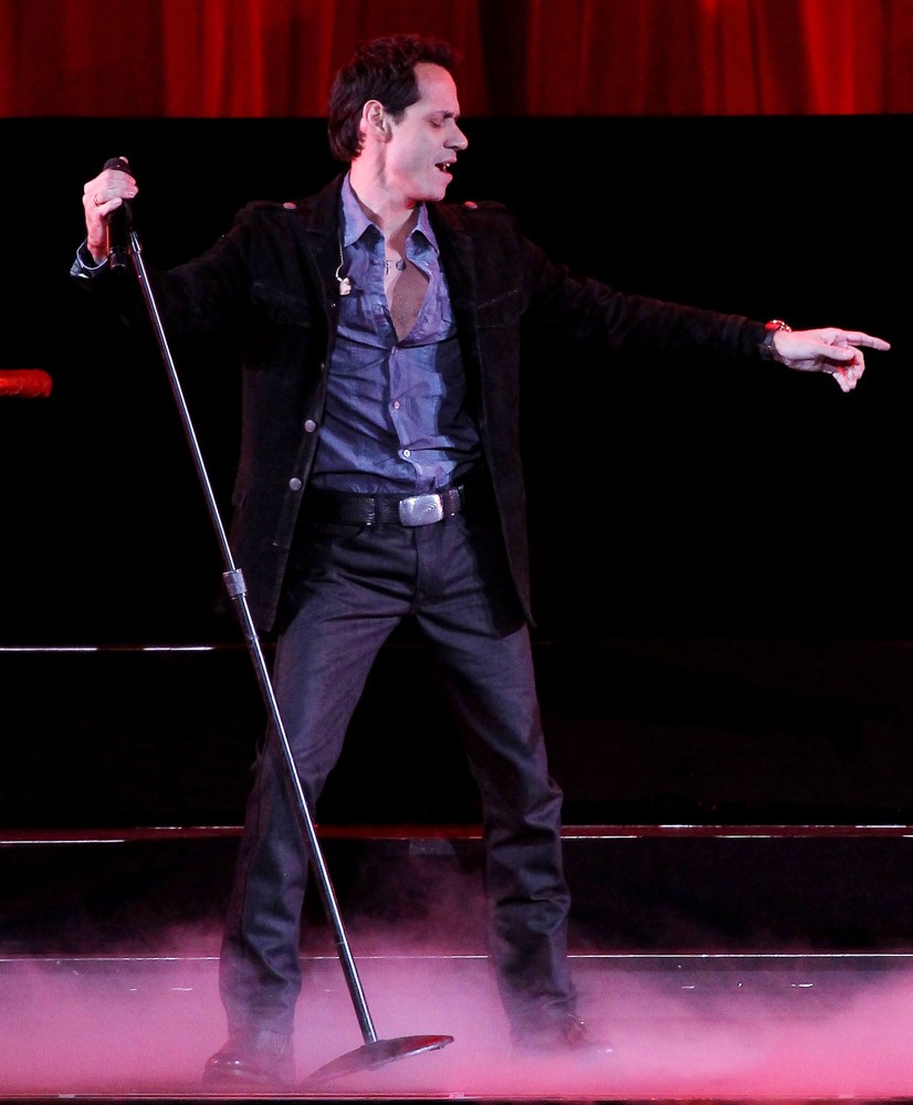 Marc Anthony;<br>Q Viva Show