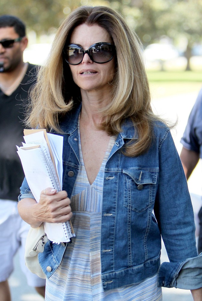 Maria Shriver;<br>Maria Shriver Leaves A Hair Salon
