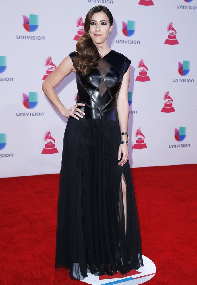 Mariana Vega;<br>2015 Latin Grammy Awards - Arrivals