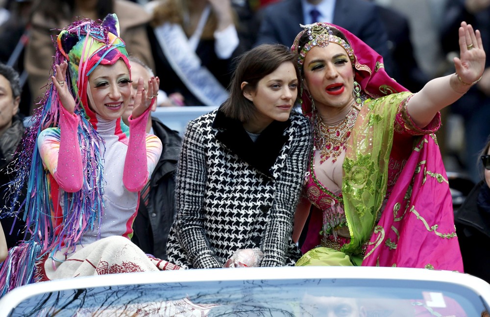 Marion Cotillard;<br>Harvard University's Hasty Pudding Theatricals 2013 Woman of The Year Parade Ceremony