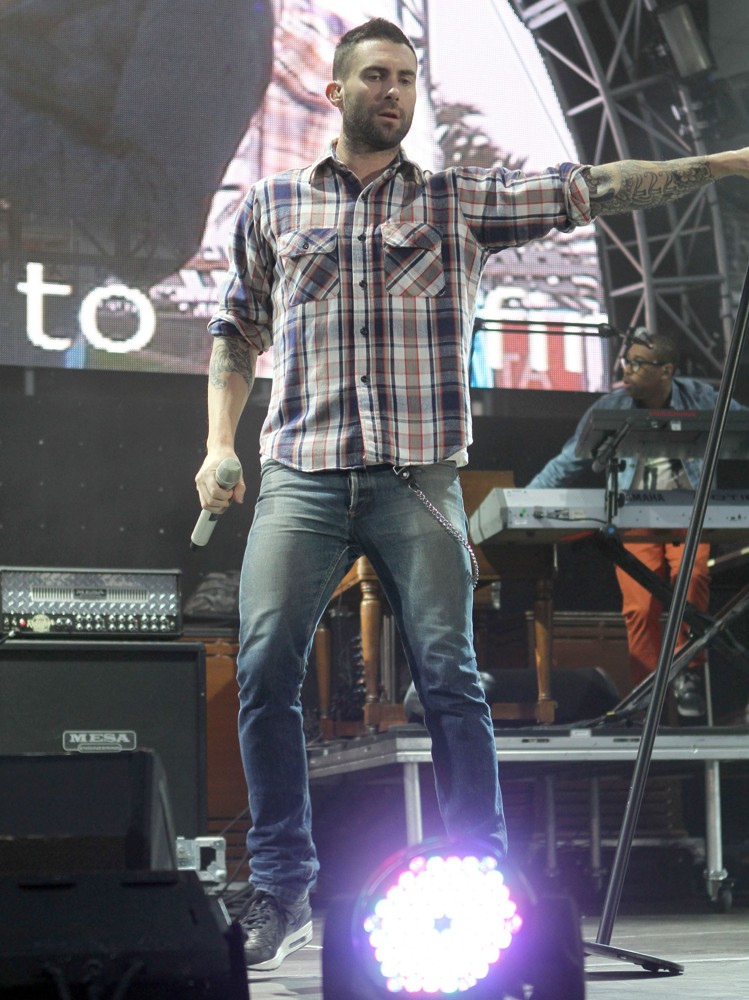 Adam Levine;Maroon 5;<br>102.7 KIIS FM's Wango Tango 2012 - Show