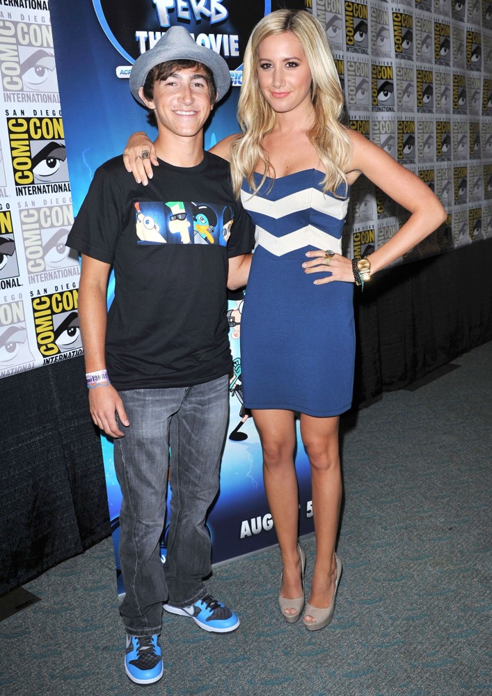 Vincent Martella;Ashley Tisdale;<br>2011 Comic Con Convention - Day 2 - Phineas and Ferb - Press Conference
