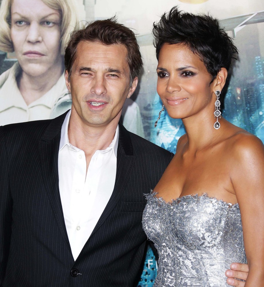 Olivier Martinez;Halle Berry;<br>The Cloud Atlas Los Angeles Premiere