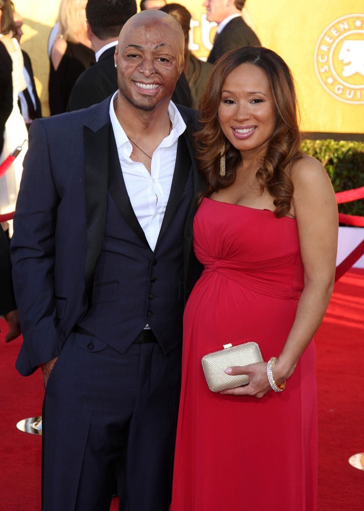 J.R. Martinez;Diana Jones;<br>The 18th Annual Screen Actors Guild Awards - Arrivals