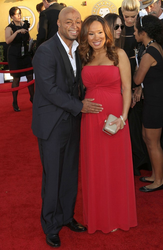 J.R. Martinez;Diana Jones;<br>The 18th Annual Screen Actors Guild Awards - Arrivals