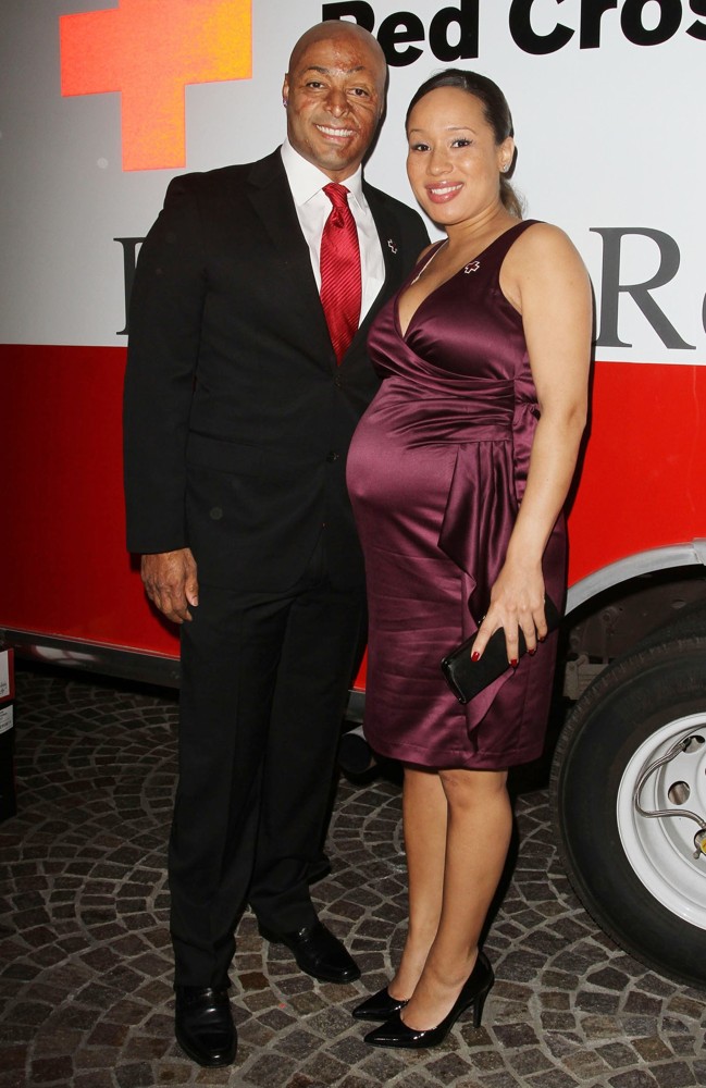 J.R. Martinez;Diana Jones;<br>American Red Cross Annual Red Tie Affair