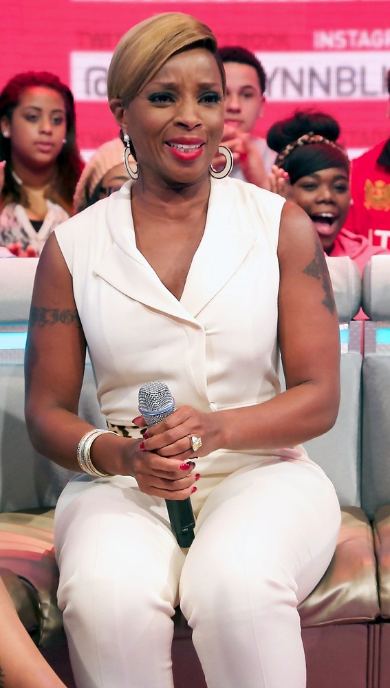 Mary J. Blige;<br>Mary J. Blige on The 106 & Park TV Show