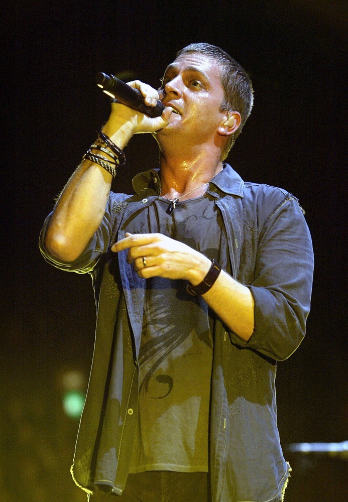 Matchbox 20 Picture 17 Matchbox 20 Performing Live in Concert