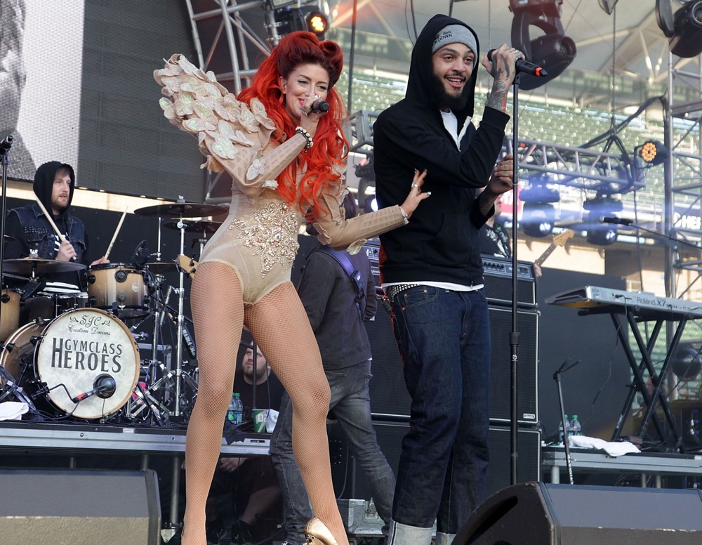 Neon Hitch;Travis McCoy;<br>102.7 KIIS FM's Wango Tango 2012 - Show