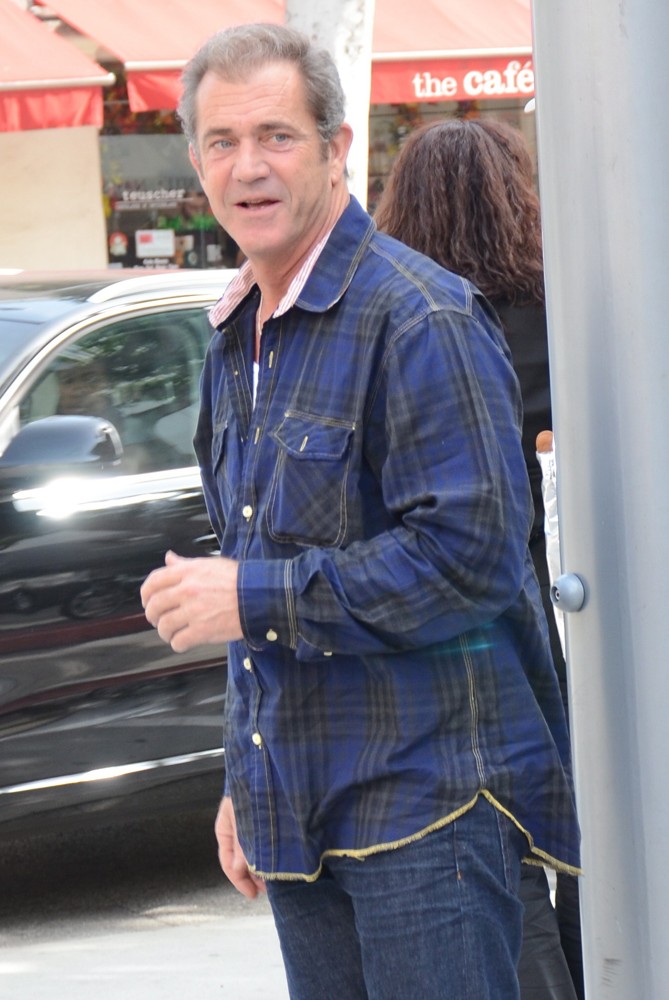 Mel Gibson Wearing A Plaid Shirt while Out Shopping in Beverly Hills
