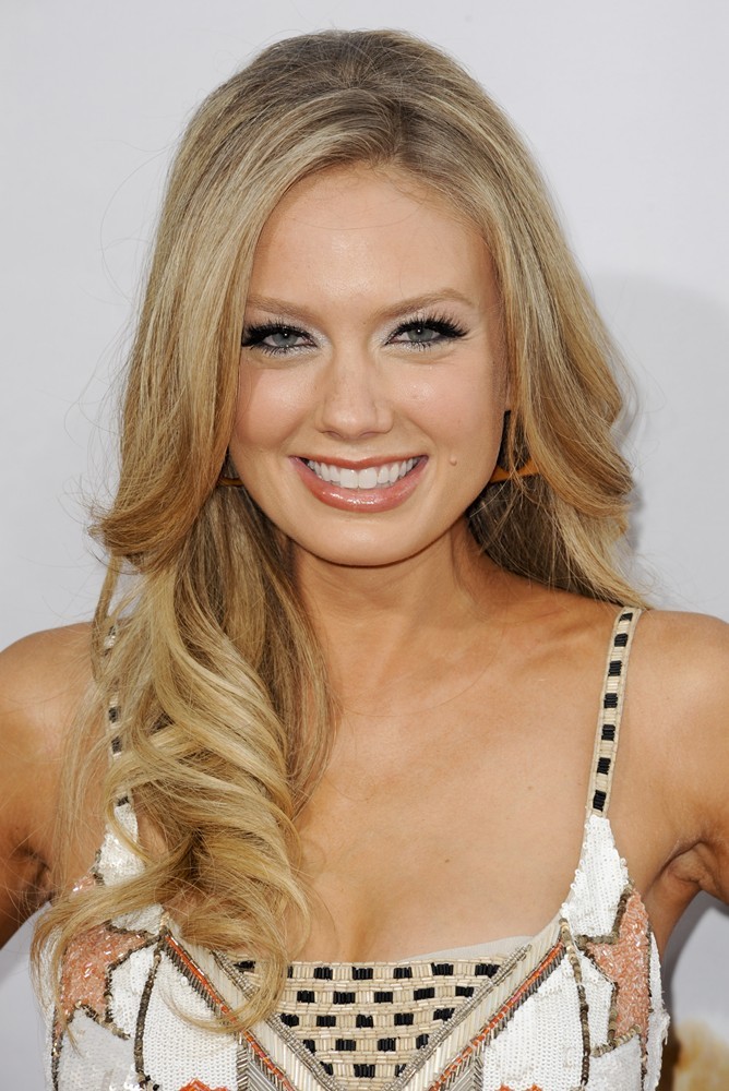 Melissa Ordway;<br>The Los Angeles Premiere Ted - Arrivals