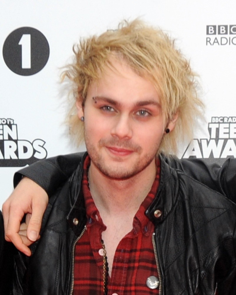 Michael Clifford Picture 1 - BBC Radio 1 Teen Awards 2015 - Arrivals
