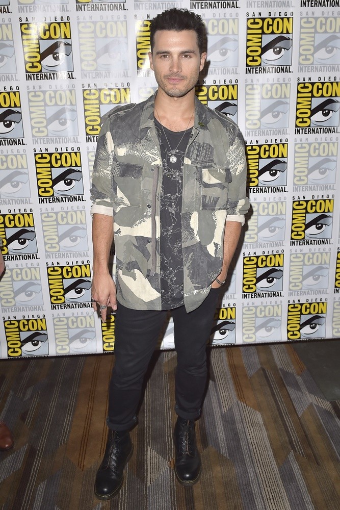 Michael Malarkey;<br>Comic-Con International 2016: San Diego - The Vampire Diaries - Photocall