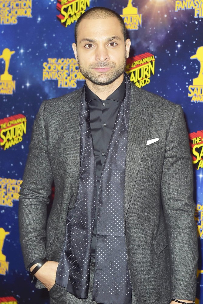 Michael Mando;<br>Saturn Awards 2016 - Press Room