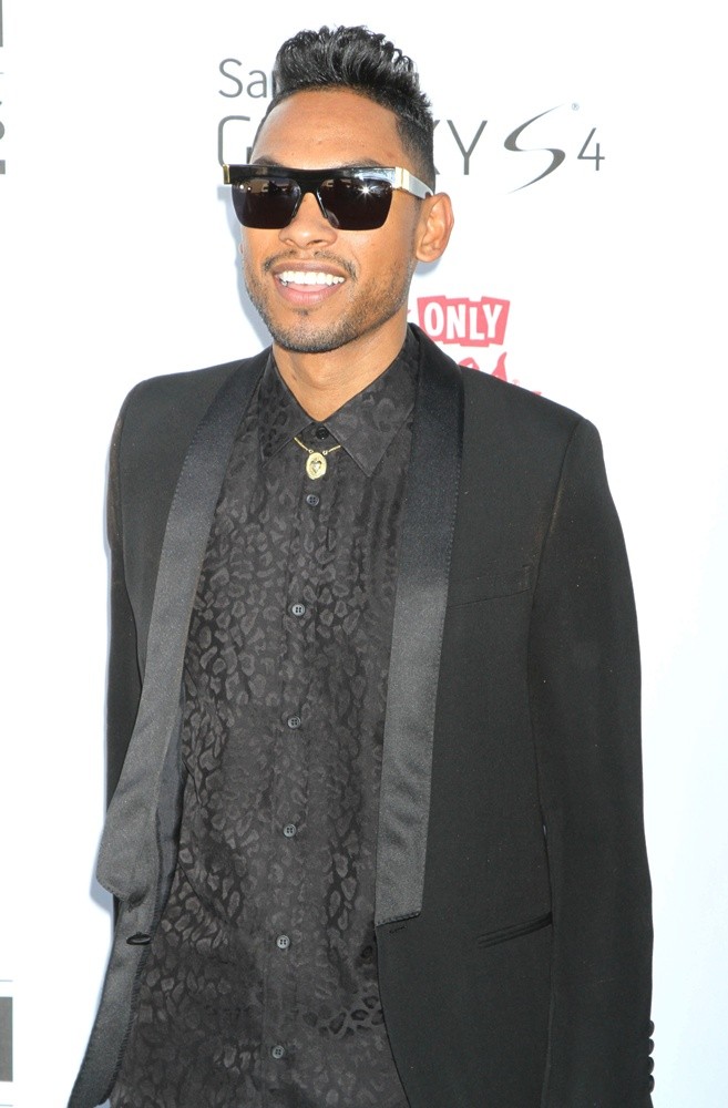 Miguel;<br>2013 Billboard Music Awards - Arrivals