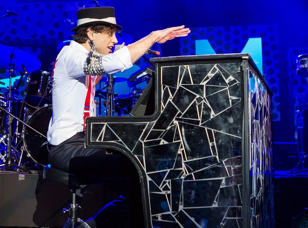 Mika;<br>Mika Performing Live