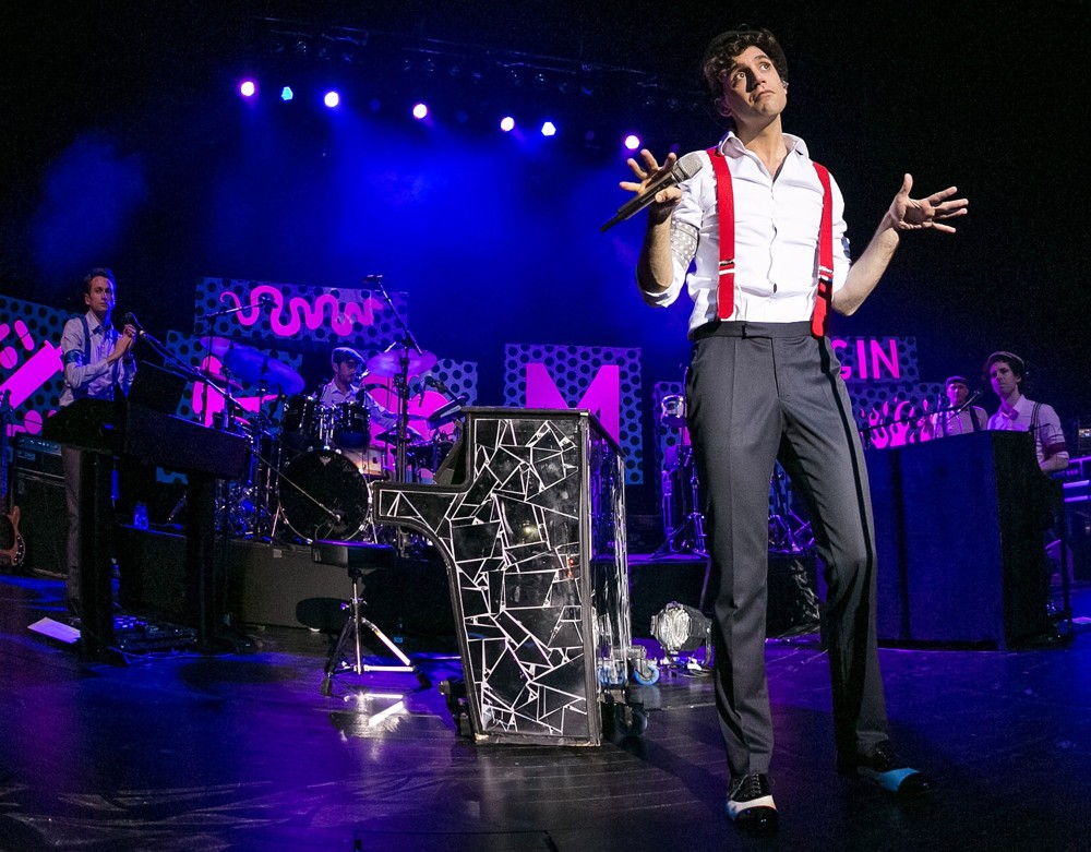 Mika;<br>Mika Performing Live