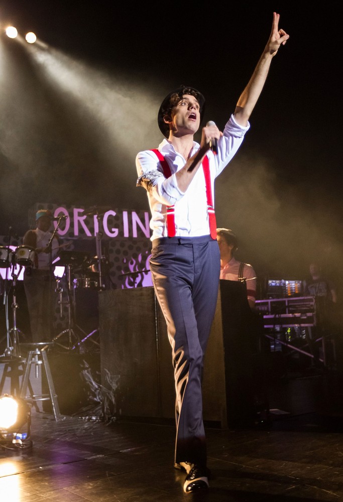 Mika;<br>Mika Performing Live