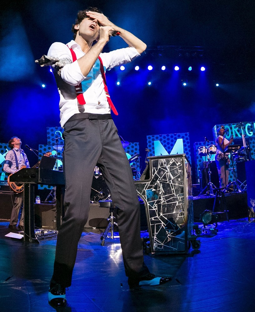 Mika;<br>Mika Performing Live