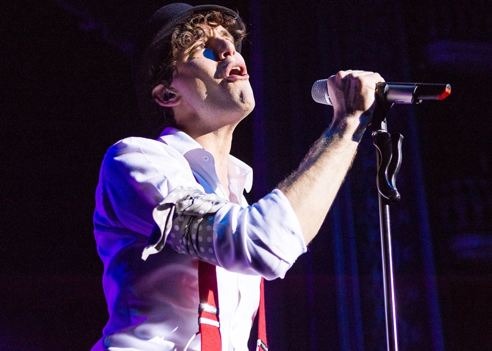 Mika;<br>Mika Performing Live