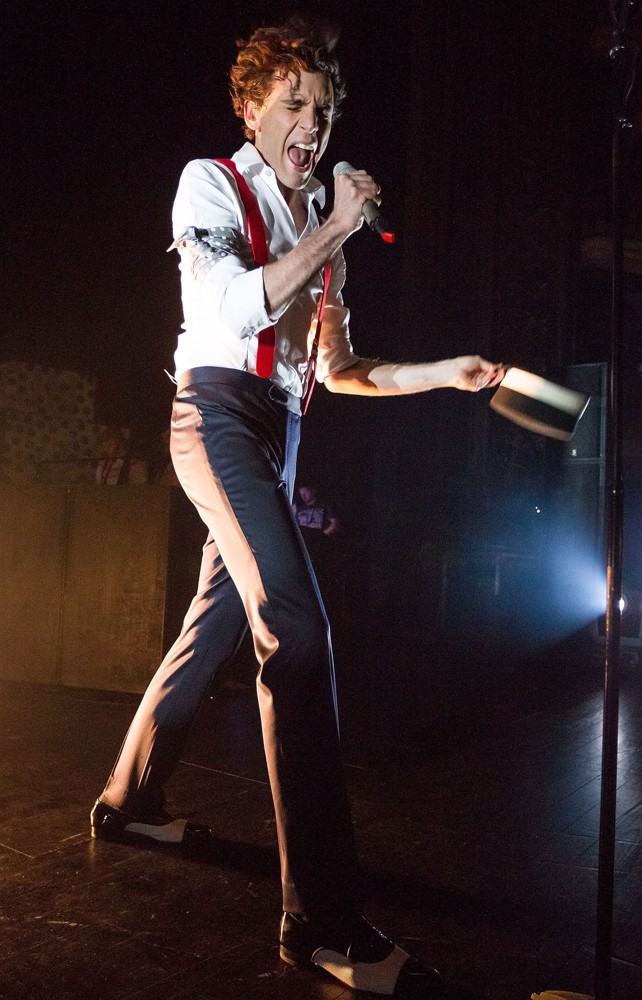 Mika;<br>Mika Performing Live