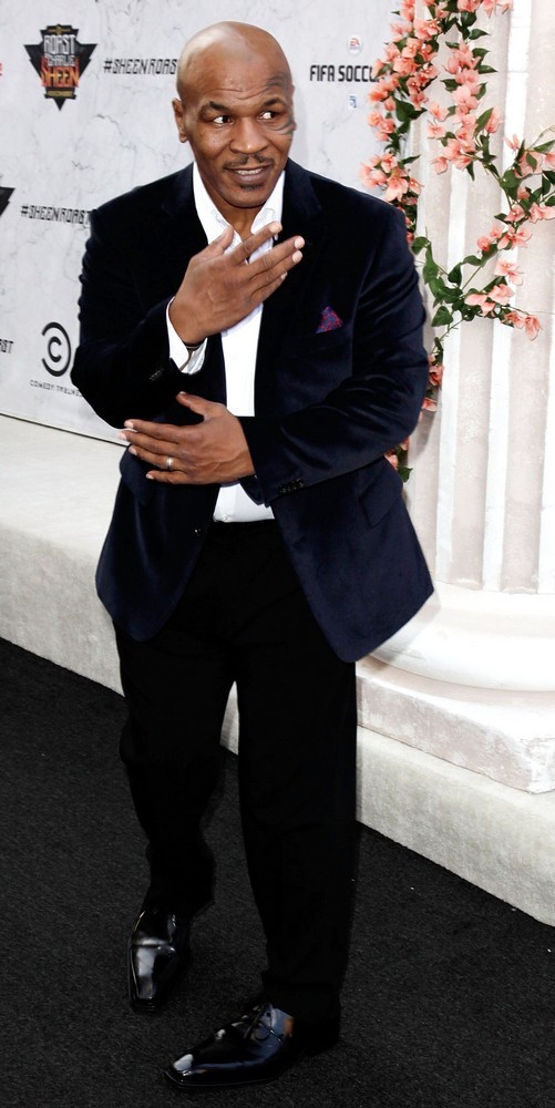 Mike Tyson Picture 39 Comedy Central Roast of Charlie Sheen Arrivals