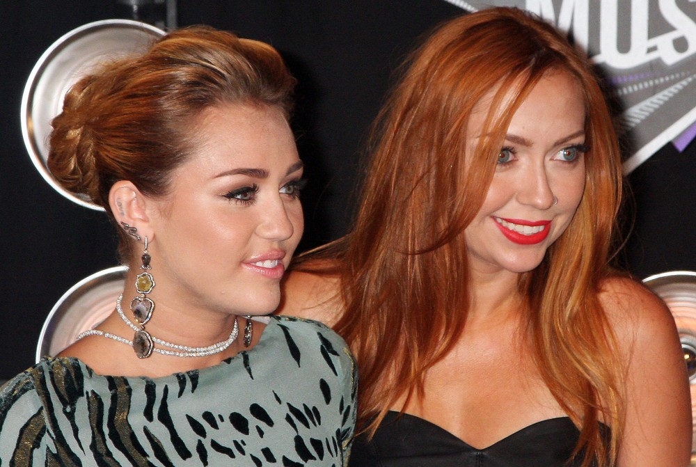 Miley Cyrus;<br>2011 MTV Video Music Awards - Arrivals