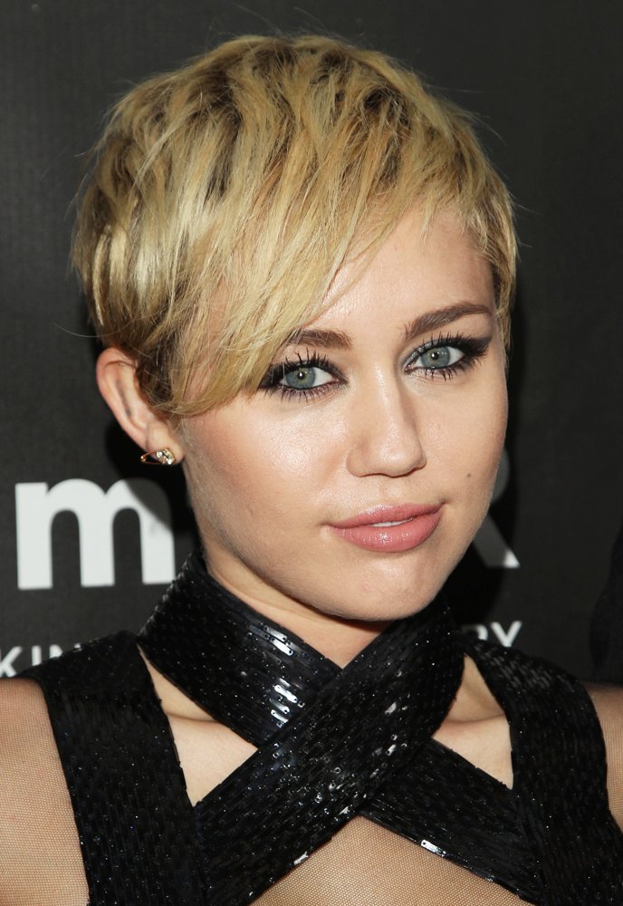 Miley Cyrus Picture 782 - 2014 amfAR LA Inspiration Gala