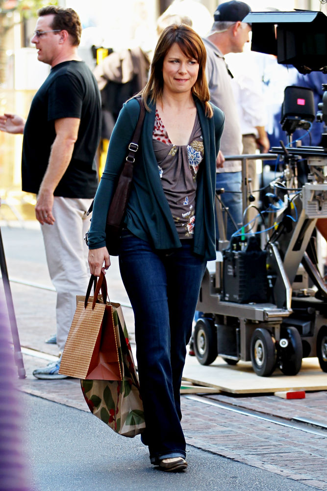 Mary Lynn Rajskub;<br>Filming ABC's 'Modern Family' on Location