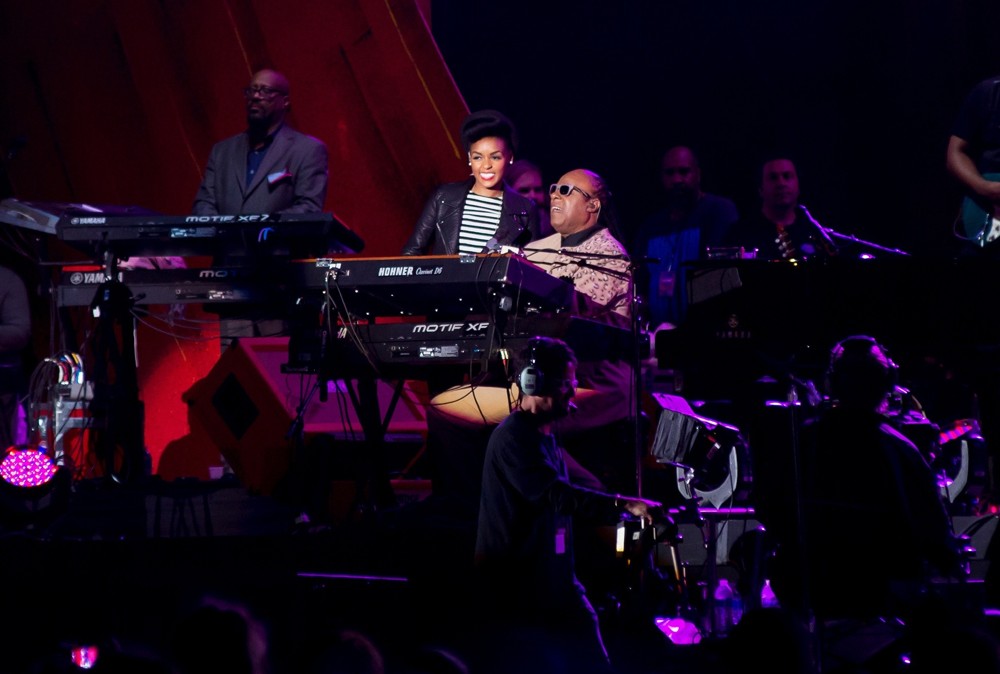 Janelle Monae;Stevie Wonder;<br>2013 Global Citizen Festival