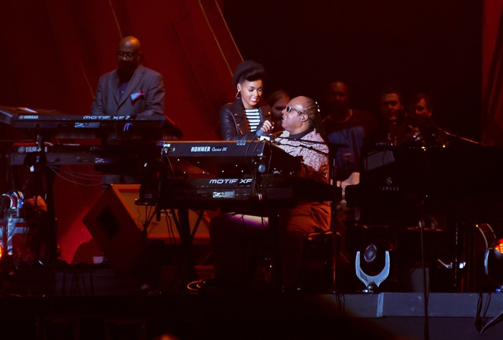 Janelle Monae;Stevie Wonder;<br>2013 Global Citizen Festival