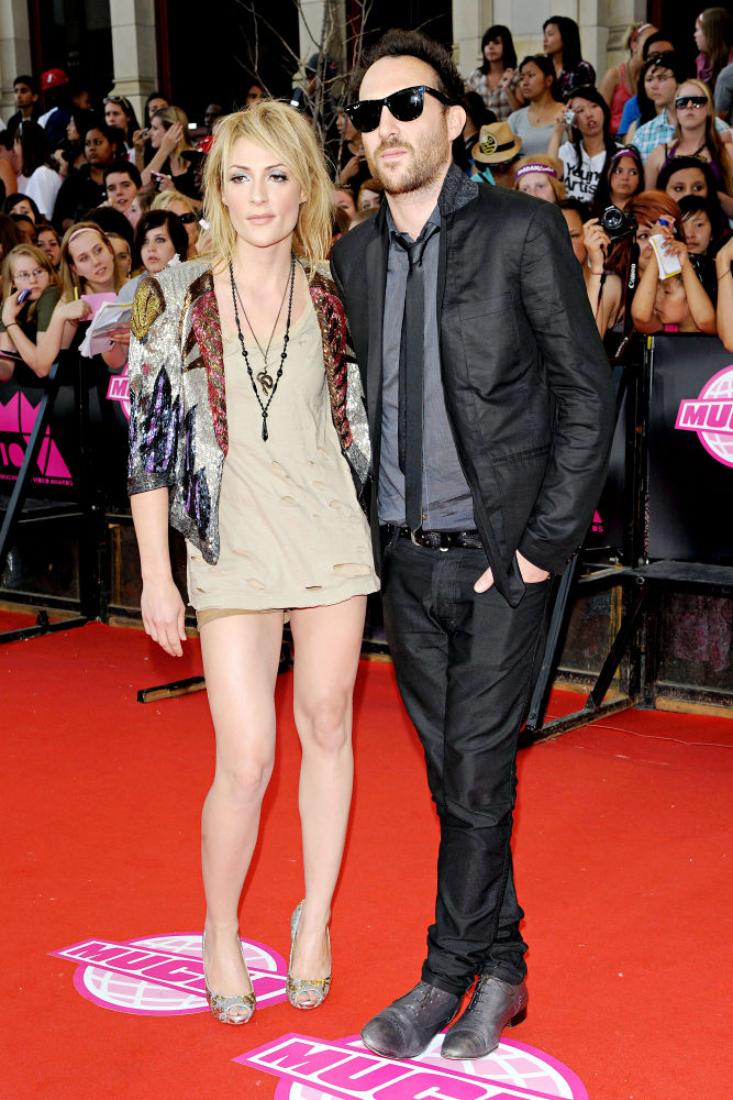 Emily Haines;Josh Winstead;<br>2010 MuchMusic Video Awards - Red Carpet Arrivals